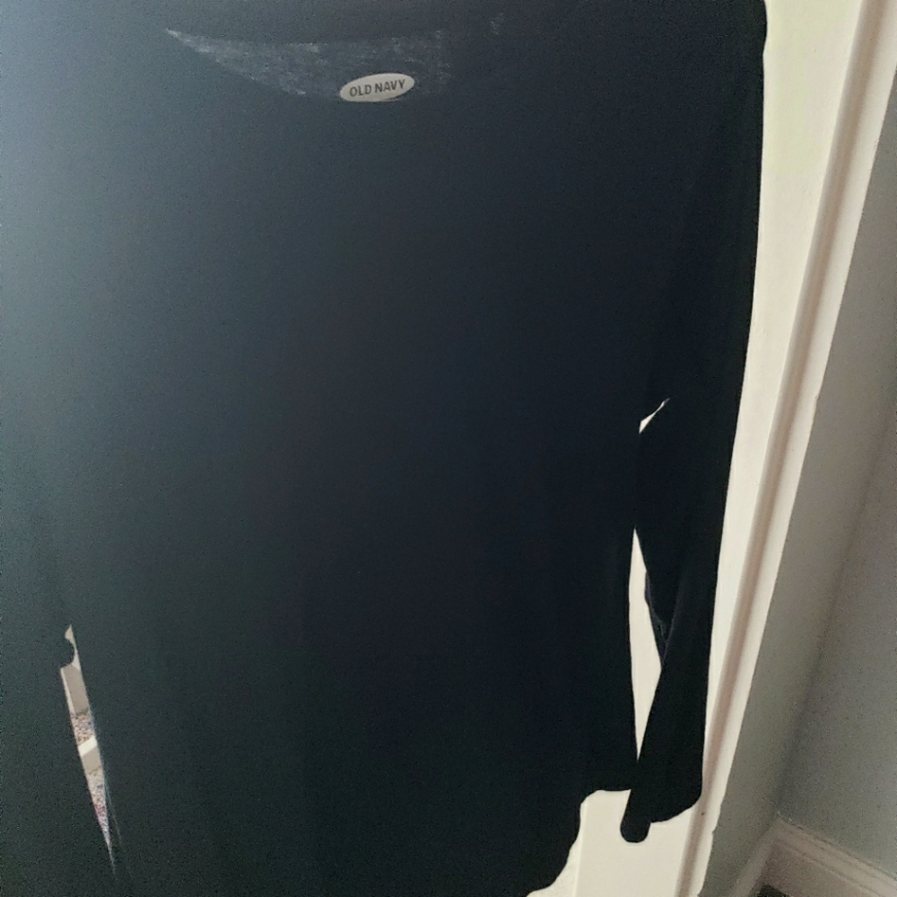 Old Navy long sleeve tee